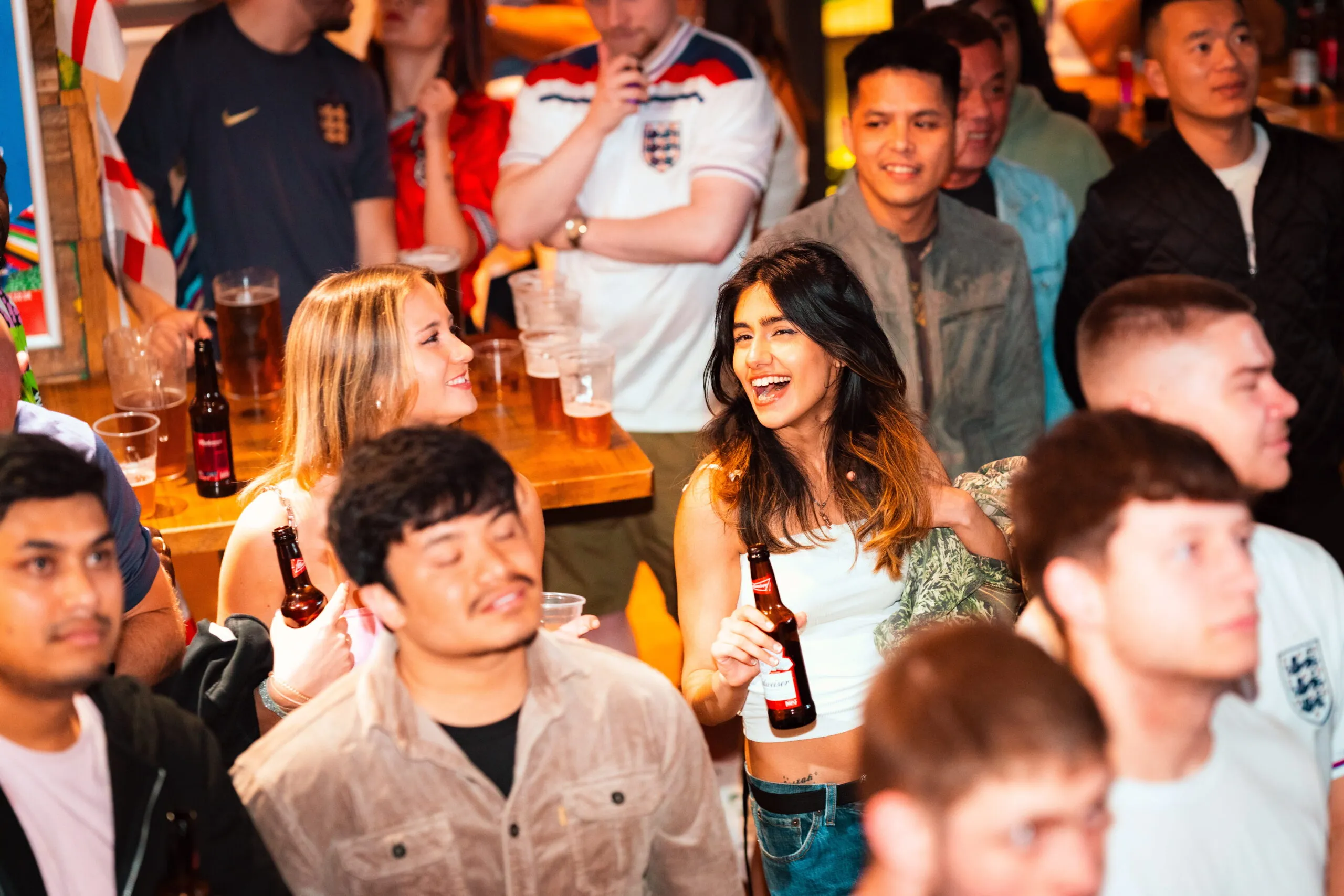 Live sport screens in Leicester sports bar